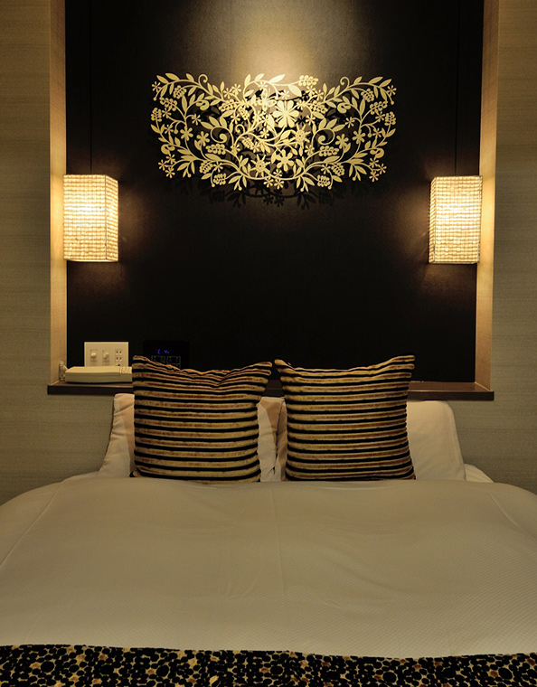 HOTEL frontier